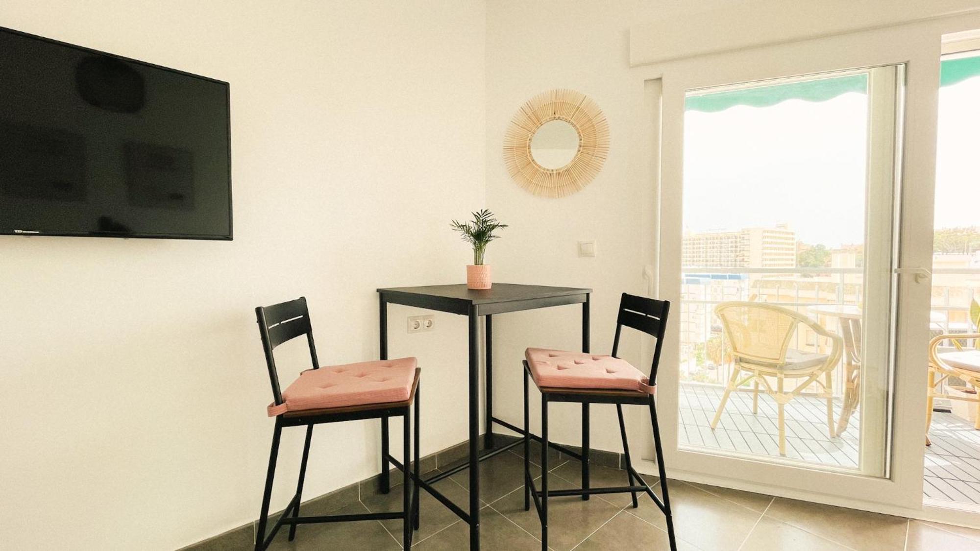 Vistas Al Mar A 1 Min De Playa Con Parkig Gratis Appartement Benalmádena Buitenkant foto